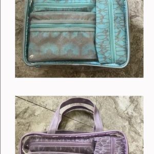 Listing for both travel bags. Manaola